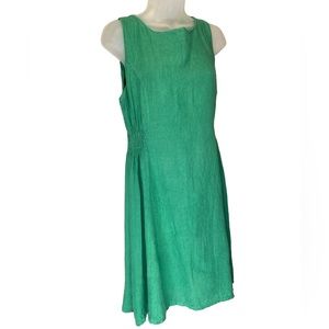 Piazza del Tempio Size L Linen dress with ruching at sides for flattering fit.